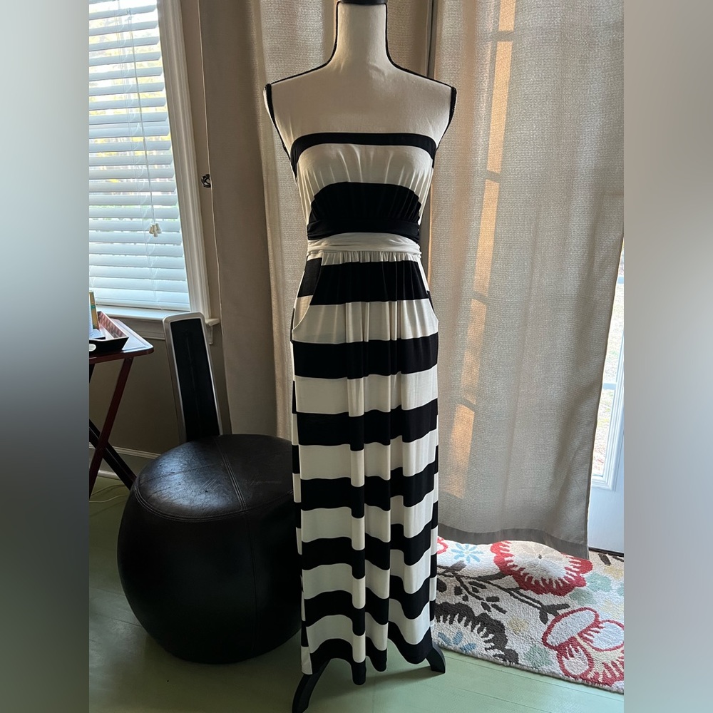 Black and White Striped Strapless Dress